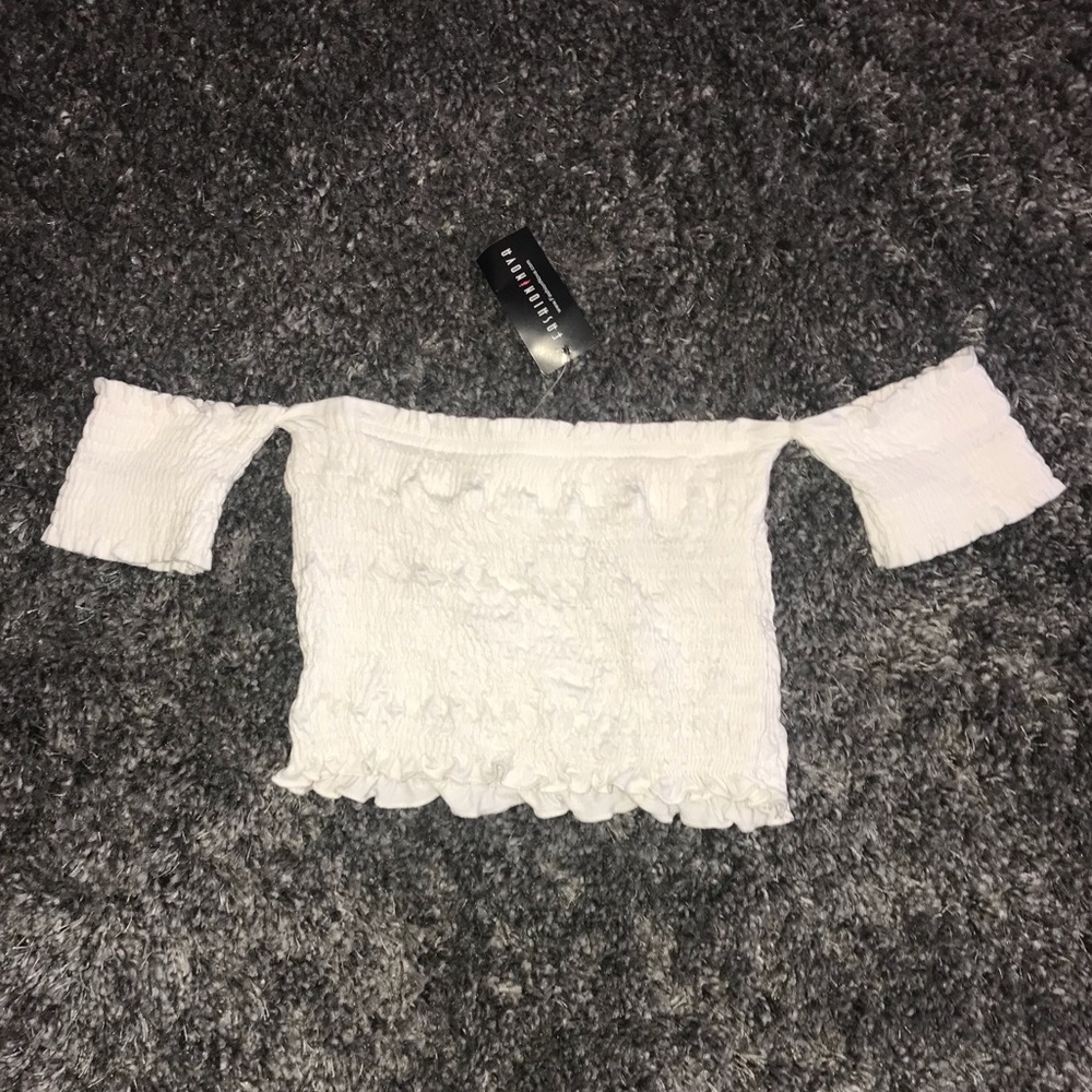 NWT Fashion Nova Off Shoulder Crop Top